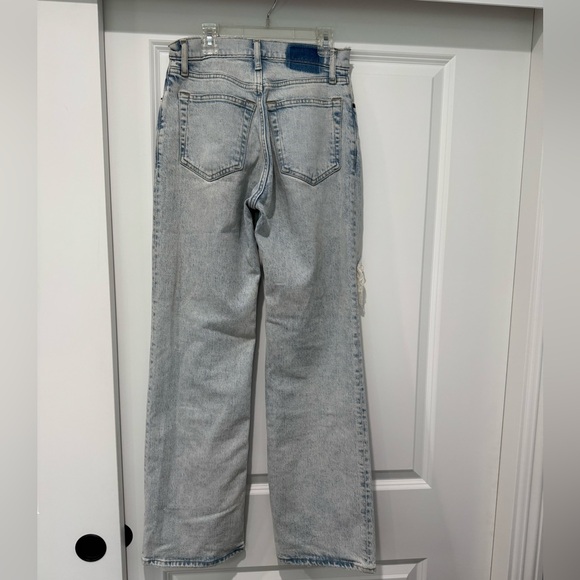 Size 25 / 0R The ‘90s Relaxed Jean High Rise Light Blue Distressed Women’s - Picture 4 of 9